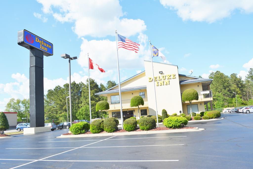 Deluxe Inn - Fayetteville I-95 Екстериор снимка